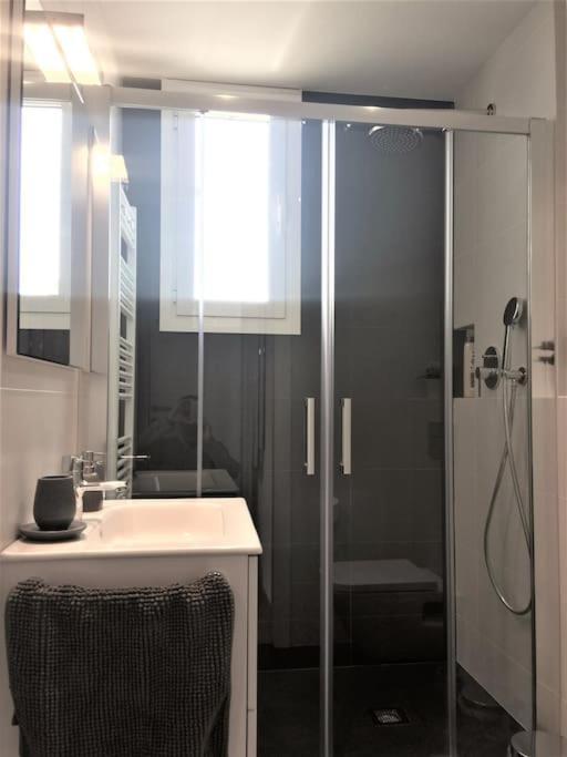 Lovely & Bright Vila Olimpica Beach Apartment บาร์เซโลนา ภายนอก รูปภาพ