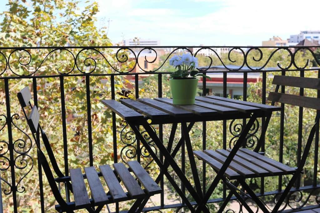 Lovely & Bright Vila Olimpica Beach Apartment บาร์เซโลนา ภายนอก รูปภาพ